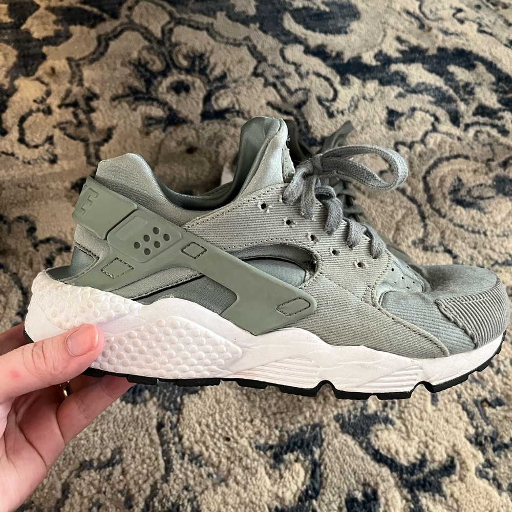 Nike Air Huarache Sneakers